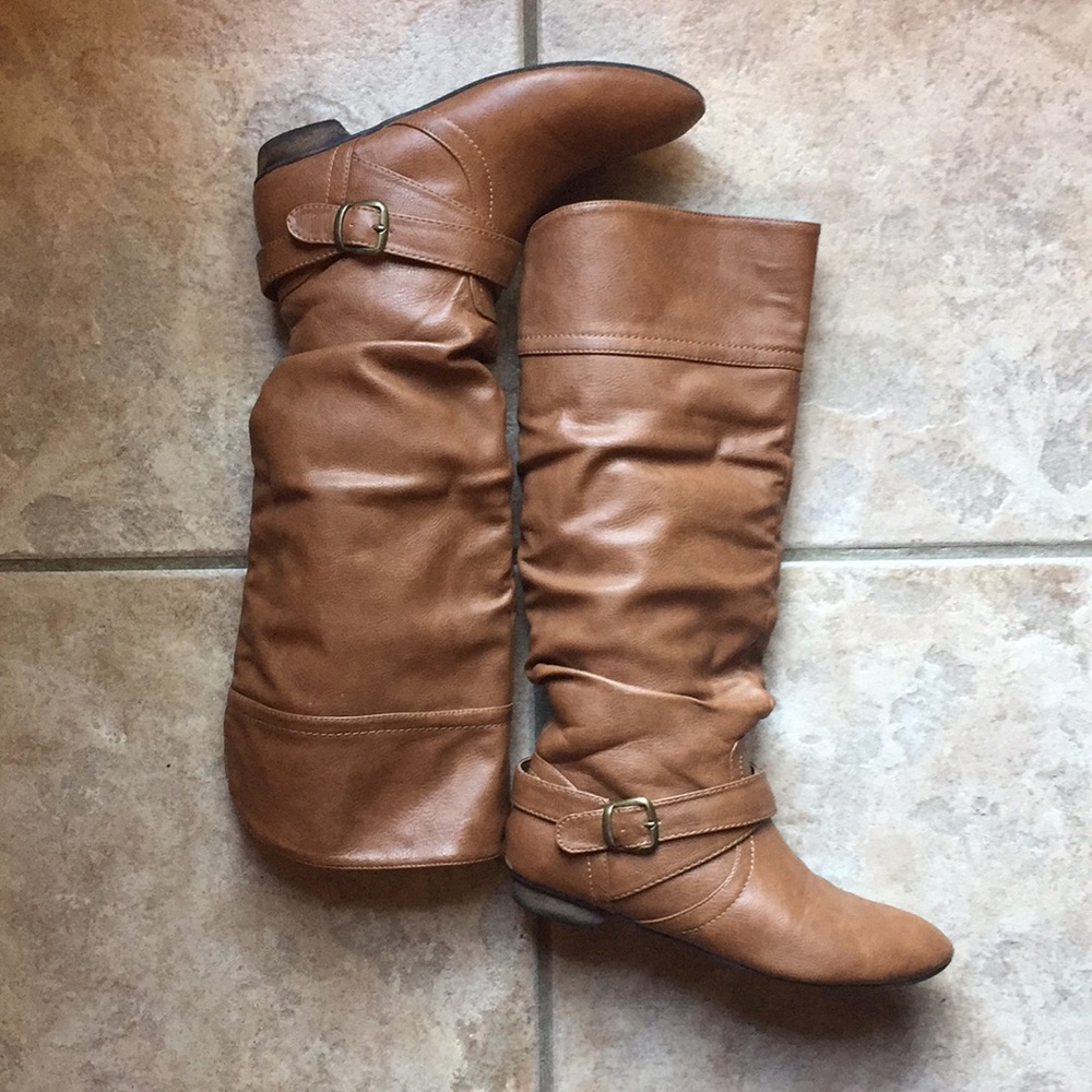 Boots sz 8.5 toffee brown Olsenboye
